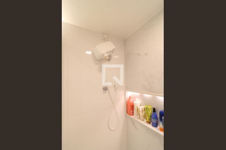 Casa à venda com 800m², 5 quartos e 4 vagasBanheiro 1 da Suíte 1