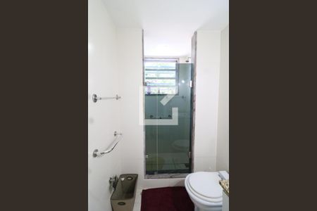 Casa à venda com 800m², 5 quartos e 4 vagasBanheiro da Suíte 2