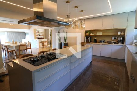 Casa à venda com 800m², 5 quartos e 4 vagasCozinha