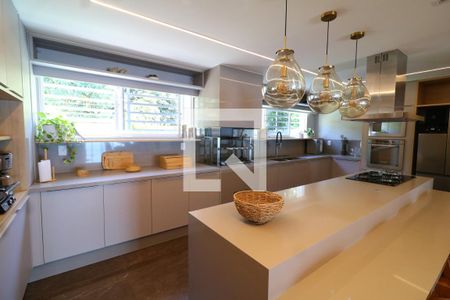 Casa à venda com 800m², 5 quartos e 4 vagasCozinha