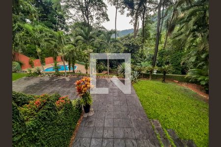 Casa de condomínio à venda com 419m², 3 quartos e 2 vagas Casa de condomínio à venda com 419m², 3 quartos e 2 vagasVista área externa