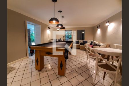 Casa de condomínio à venda com 419m², 3 quartos e 2 vagas Casa de condomínio à venda com 419m², 3 quartos e 2 vagasSala de jogos