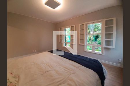 Casa de condomínio à venda com 419m², 3 quartos e 2 vagas Casa de condomínio à venda com 419m², 3 quartos e 2 vagasQuarto 1 suíte