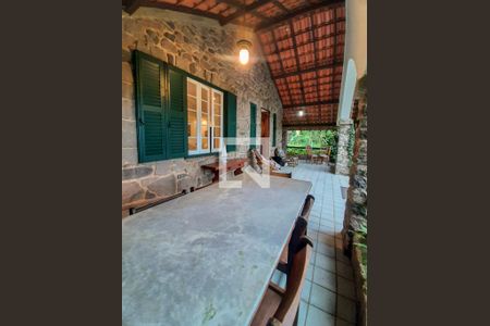 Casa de condomínio à venda com 419m², 3 quartos e 2 vagas Casa de condomínio à venda com 419m², 3 quartos e 2 vagasVaranda