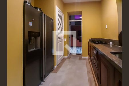 Casa de condomínio à venda com 419m², 3 quartos e 2 vagas Casa de condomínio à venda com 419m², 3 quartos e 2 vagasCozinha