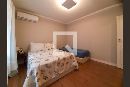 Casa de condomínio à venda com 419m², 3 quartos e 2 vagas Casa de condomínio à venda com 419m², 3 quartos e 2 vagasQuarto 3