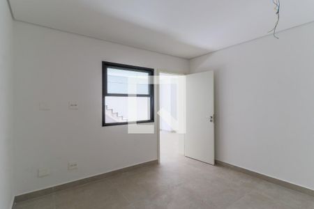 Casa de condomínio à venda com 935m², 4 quartos e 6 vagas Casa de condomínio à venda com 935m², 4 quartos e 6 vagasQuarto de Serviço