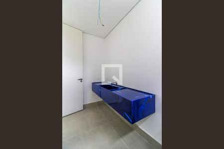 Casa de condomínio à venda com 935m², 4 quartos e 6 vagas Casa de condomínio à venda com 935m², 4 quartos e 6 vagasLavabo