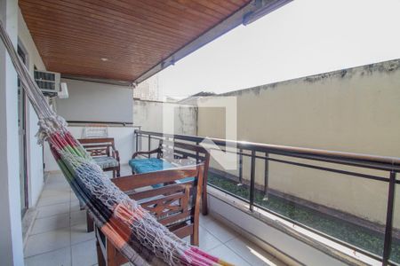 Apartamento para alugar com 81m², 2 quartos e 1 vagaVaranda