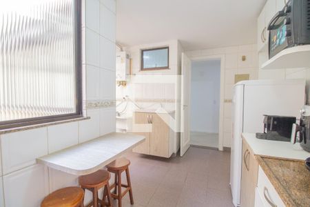 Apartamento para alugar com 81m², 2 quartos e 1 vagaCozinha