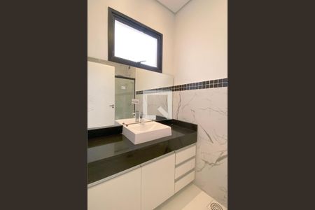 Casa de condomínio à venda com 200m², 4 quartos e 4 vagasBanheiro da Suíte 4