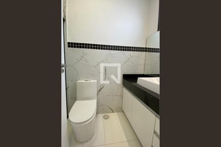 Casa de condomínio à venda com 200m², 4 quartos e 4 vagasBanheiro da Suíte 2