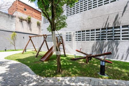 Studio para alugar com 28m², 1 quarto e sem vaga Studio para alugar com 28m², 1 quarto e sem vagaÁrea comum - Playground