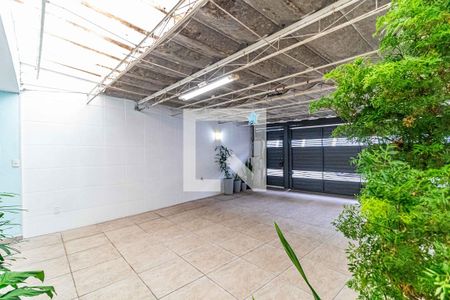 Casa à venda com 147m², 3 quartos e 3 vagas Casa à venda com 147m², 3 quartos e 3 vagasGaragem