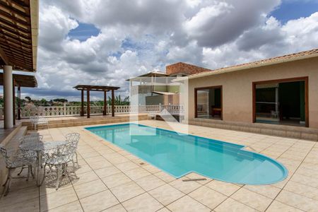 Casa à venda com 650m², 4 quartos e 5 vagasPiscina