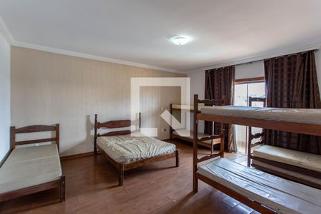 Casa à venda com 650m², 4 quartos e 5 vagasQuarto Suíte 2