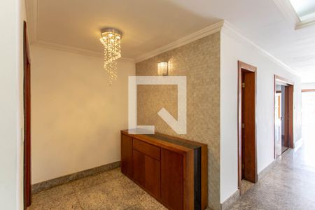 Casa à venda com 650m², 4 quartos e 5 vagasLavabo