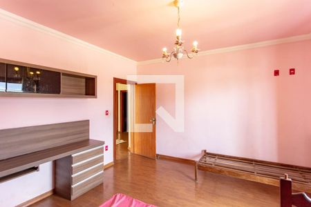 Casa à venda com 650m², 4 quartos e 5 vagasQuarto 2