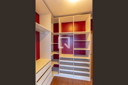 Casa à venda com 650m², 4 quartos e 5 vagasCloset do quarto