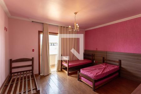 Casa à venda com 650m², 4 quartos e 5 vagasQuarto 2