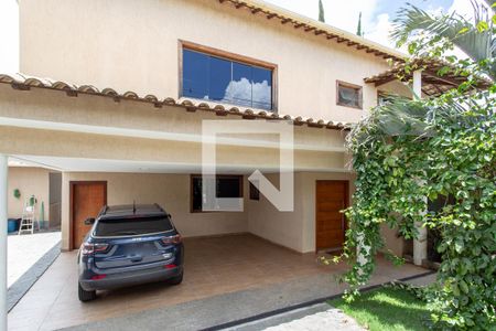 Casa à venda com 650m², 4 quartos e 5 vagasGaragem