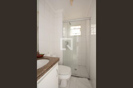 Apartamento à venda com 128m², 3 quartos e 2 vagas Apartamento à venda com 128m², 3 quartos e 2 vagasBanheiro da Suíte 1