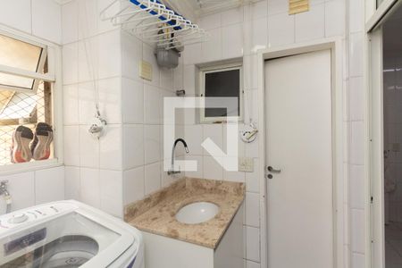 Apartamento à venda com 128m², 3 quartos e 2 vagas Apartamento à venda com 128m², 3 quartos e 2 vagasÁrea de Serviço