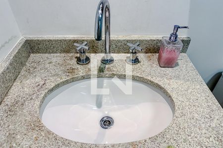 Banheiro de apartamento para alugar com 1 quarto, 23m² em Belenzinho, São Paulo