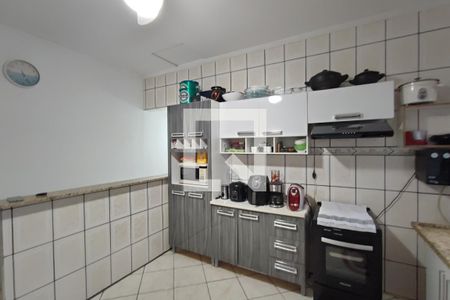 Casa à venda com 180m², 4 quartos e 2 vagasCozinha