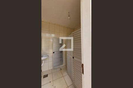 Casa à venda com 1411m², 10 quartos e 13 vagas Casa à venda com 1411m², 10 quartos e 13 vagasBanheiro 4