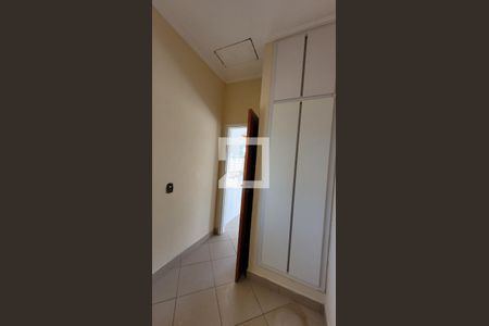 Casa à venda com 1411m², 10 quartos e 13 vagas Casa à venda com 1411m², 10 quartos e 13 vagasQuarto de Serviço