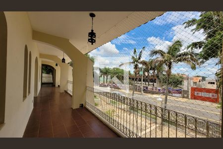 Casa à venda com 1411m², 10 quartos e 13 vagas Casa à venda com 1411m², 10 quartos e 13 vagasVaranda da Sala