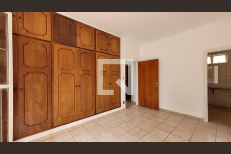 Casa à venda com 1411m², 10 quartos e 13 vagas Casa à venda com 1411m², 10 quartos e 13 vagasSuíte