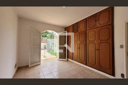 Casa à venda com 1411m², 10 quartos e 13 vagas Casa à venda com 1411m², 10 quartos e 13 vagasSuíte