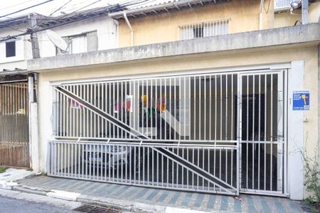 Casa à venda com 205m², 4 quartos e 2 vagasFachada