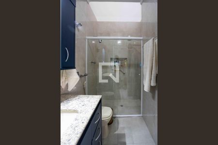 Casa à venda com 205m², 4 quartos e 2 vagasBanheiro da Suíte 2