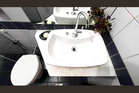 Apartamento à venda com 145m², 3 quartos e 1 vaga Apartamento à venda com 145m², 3 quartos e 1 vagaBanheiro