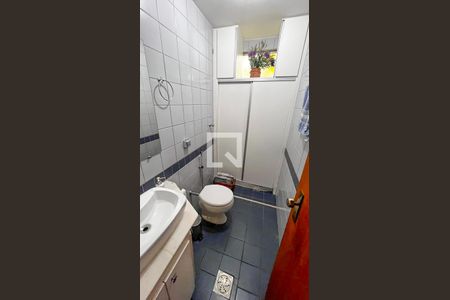 Apartamento à venda com 145m², 3 quartos e 1 vaga Apartamento à venda com 145m², 3 quartos e 1 vagaBanheiro