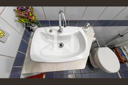 Apartamento à venda com 145m², 3 quartos e 1 vaga Apartamento à venda com 145m², 3 quartos e 1 vagaBanheiro