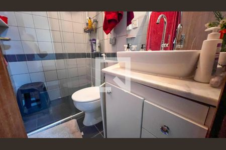 Apartamento à venda com 145m², 3 quartos e 1 vaga Apartamento à venda com 145m², 3 quartos e 1 vagaBanheiro