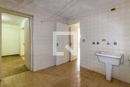 Casa à venda com 350m², 3 quartos e 3 vagasÁrea de Serviço