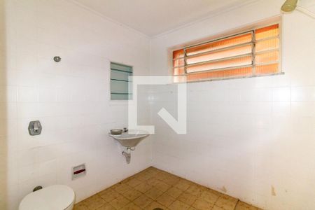 Casa à venda com 350m², 3 quartos e 3 vagasBanheiro de serviço