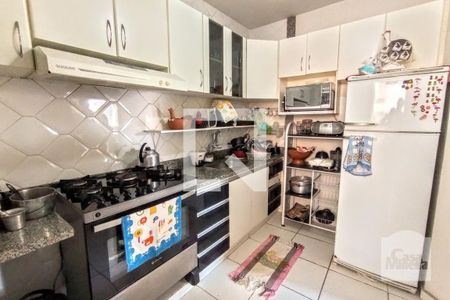 Apartamento à venda com 192m², 3 quartos e 2 vagas Apartamento à venda com 192m², 3 quartos e 2 vagasCozinha