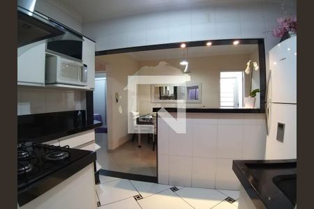 Casa à venda com 136m², 4 quartos e 4 vagas