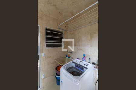 Casa à venda com 300m², 2 quartos e 1 vaga Casa à venda com 300m², 2 quartos e 1 vagaCasa 1 -Área de Serviço