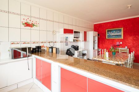 Casa à venda com 393m², 3 quartos e 3 vagasCozinha 