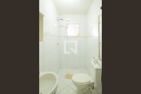 Casa à venda com 393m², 3 quartos e 3 vagasBanheiro Social - Casa 2