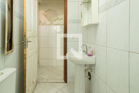 Casa à venda com 393m², 3 quartos e 3 vagasBanheiro Social - Casa 2