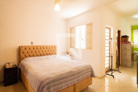 Casa à venda com 393m², 3 quartos e 3 vagasSuíte 