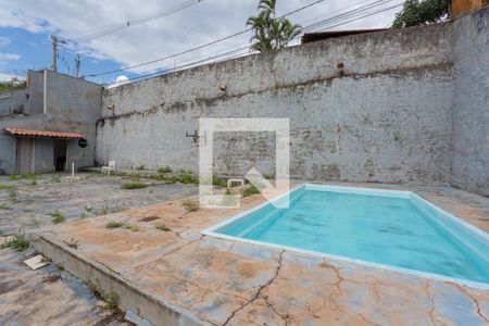 Casa à venda com 752m², 8 quartos e 5 vagas Casa à venda com 752m², 8 quartos e 5 vagasÁrea Externa